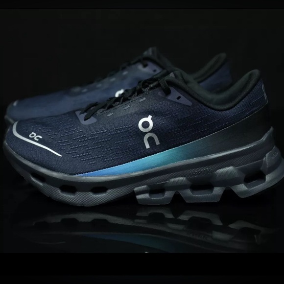 Womens On Running Cloudspark Black Blueberry US Size 7 - Picture 1 of 7